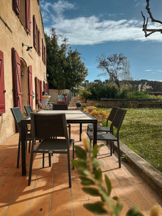 Terrasse extérieure - Maison d'hôtes les Arnauds à Aix-en-Provence